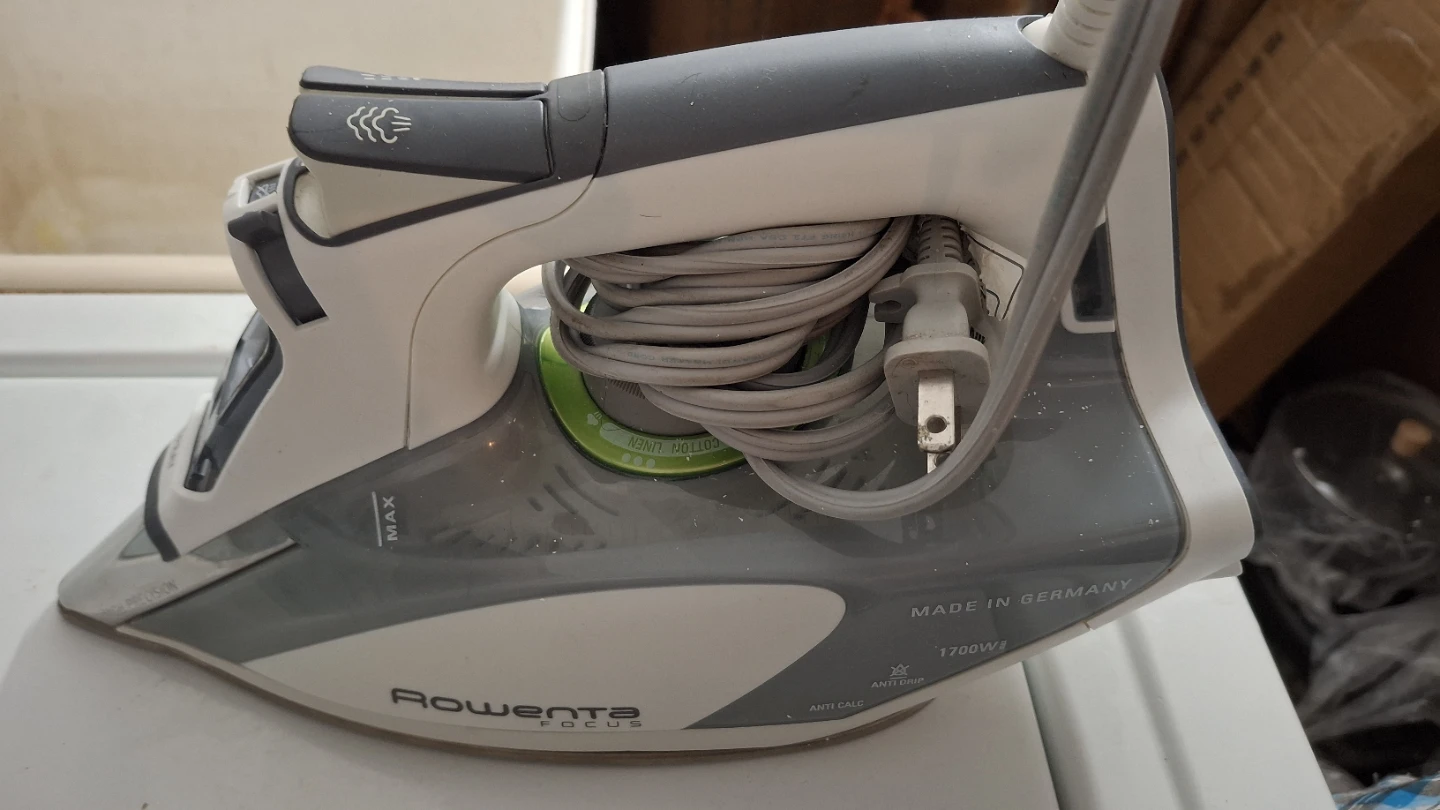 Rowenta Focus Steam Iron