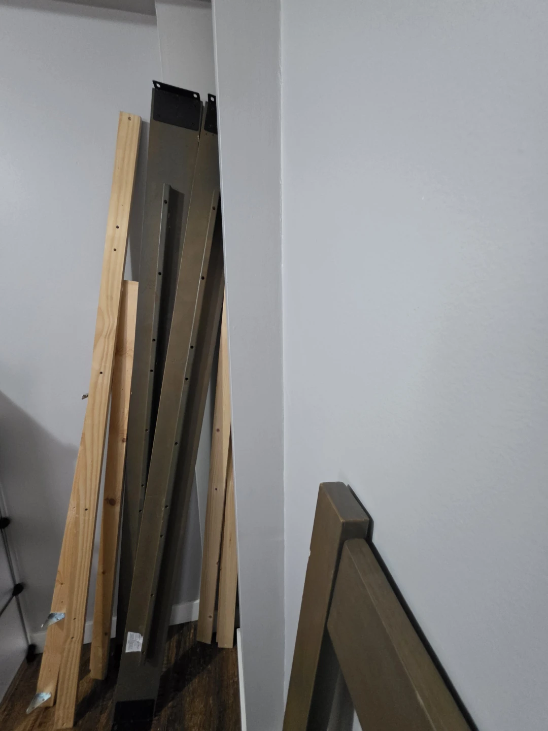 Wooden Queen Size Bed Frame - photo 5