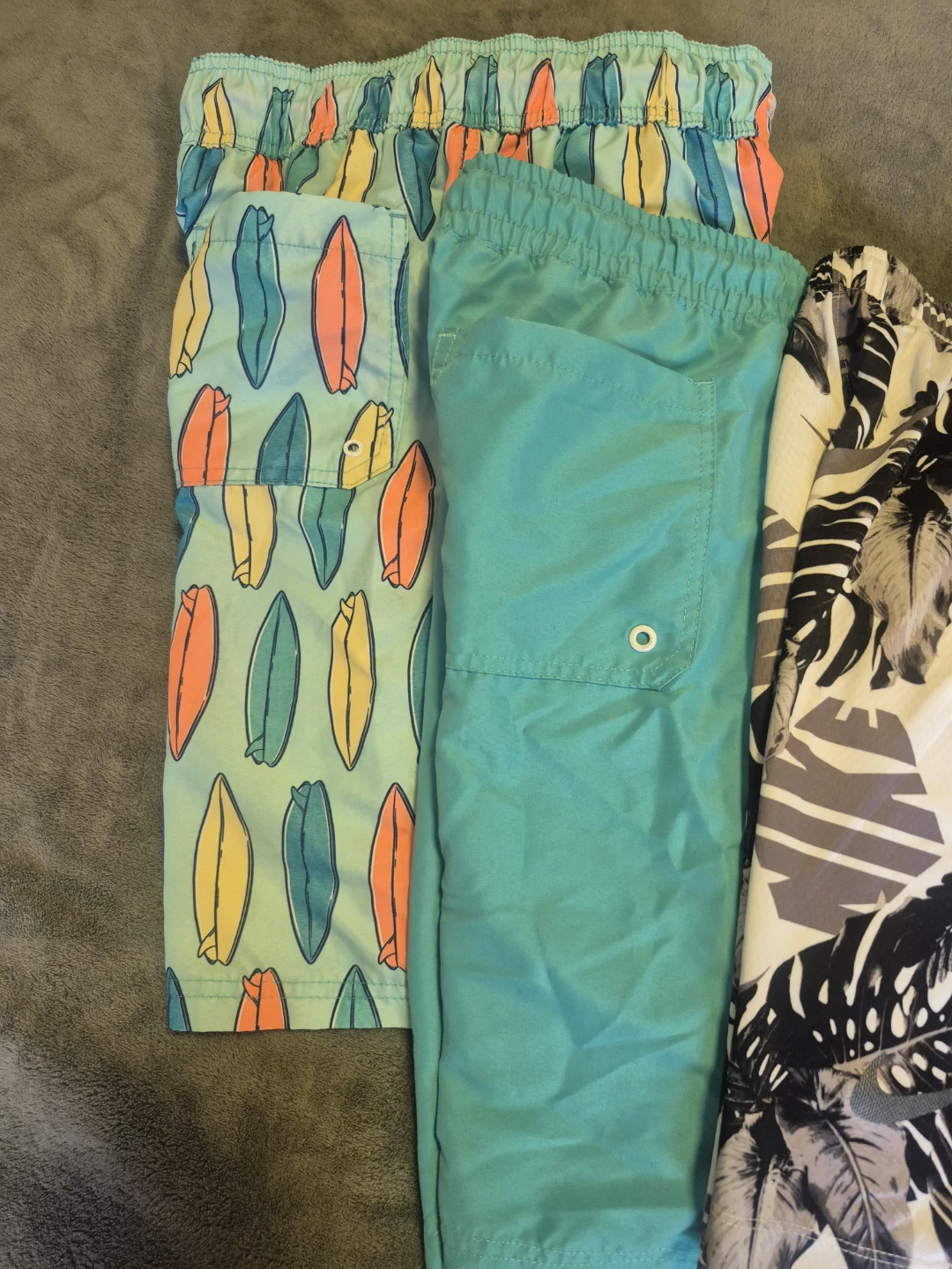 Assorted Clothing Bundle - photo 4