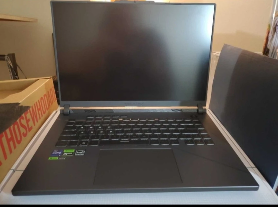 ASUS ROG Strix G16 Gaming Laptop – i9 / RTX 4070 / 32GB / 1TB - photo 3