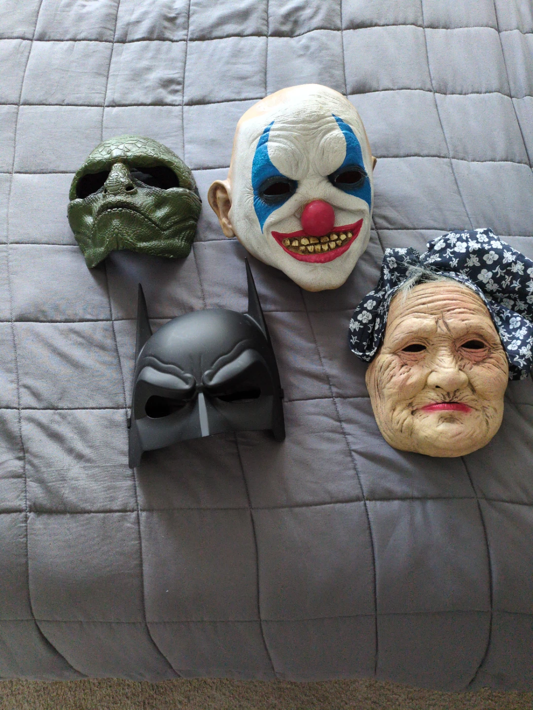Set of 4 Assorted Halloween Masks