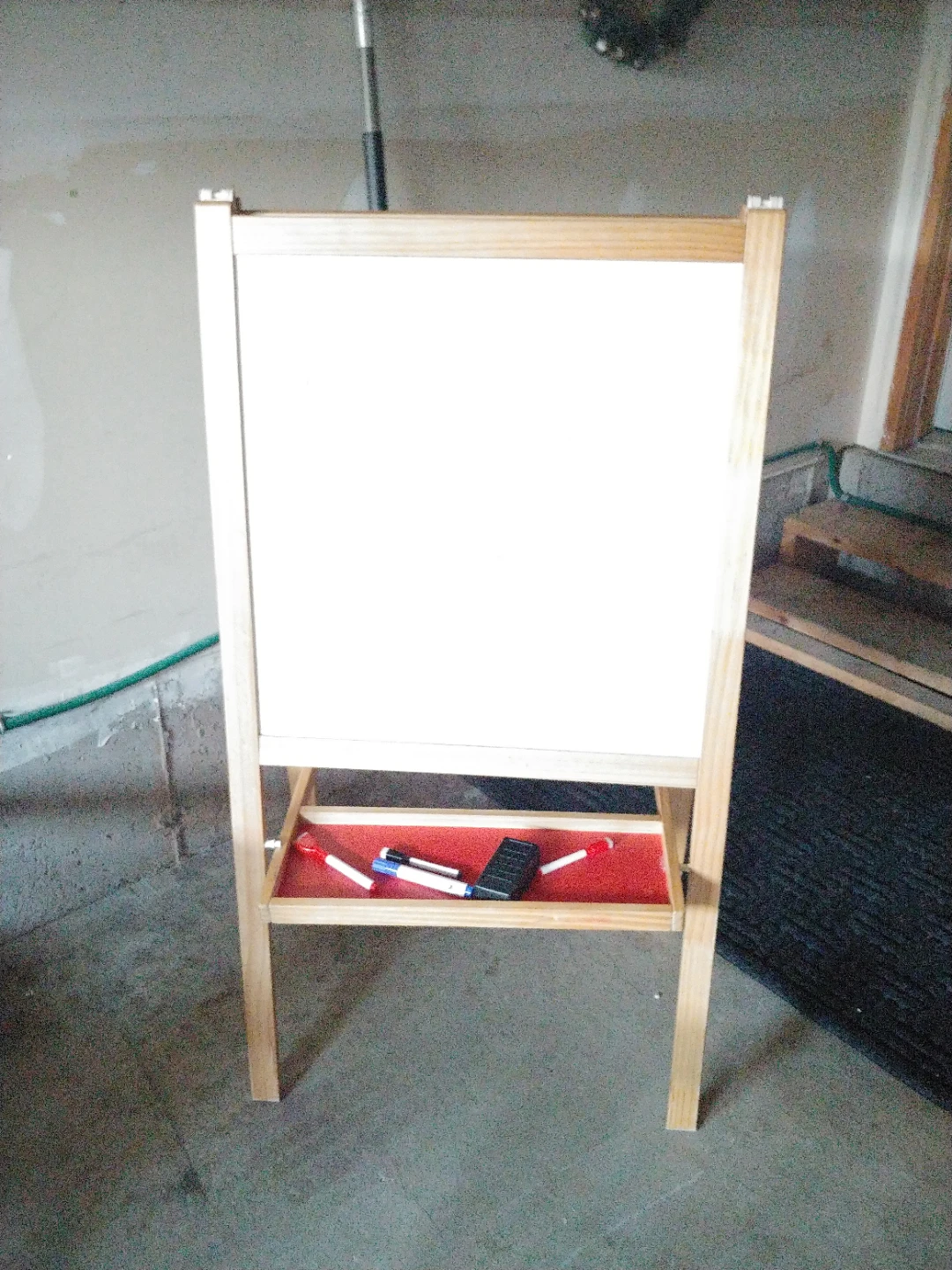 Wooden Easel Whiteboard and Chalkboard
