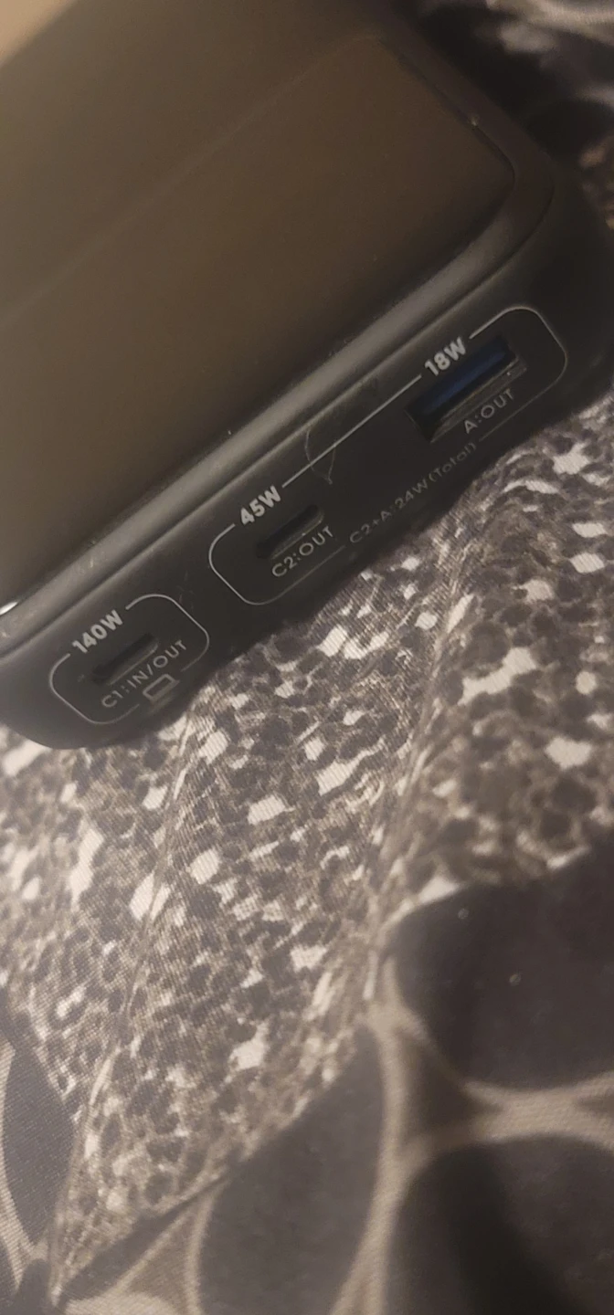 INIU 27000mAh 140W Power Bank - photo 3