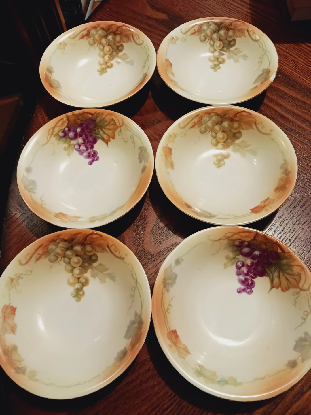 Set of 6× Antique 1890s Austrian Carlsbad Porcelain Grape Bowls - photo 4