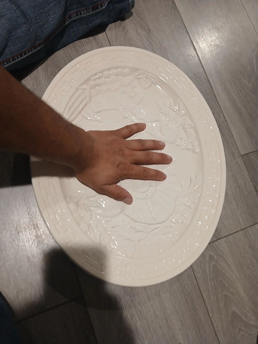 a Thanksgiving turkey Oneida Casino Cream White Serving Platter - photo 3
