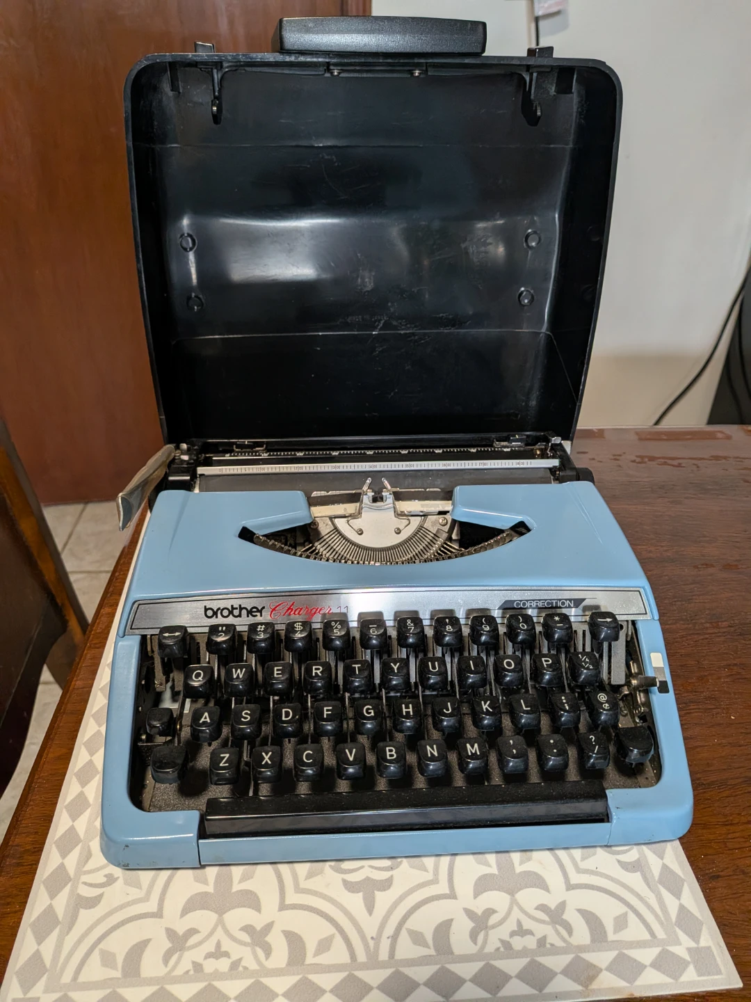 Brother Charger 11 Typewriter - photo 3