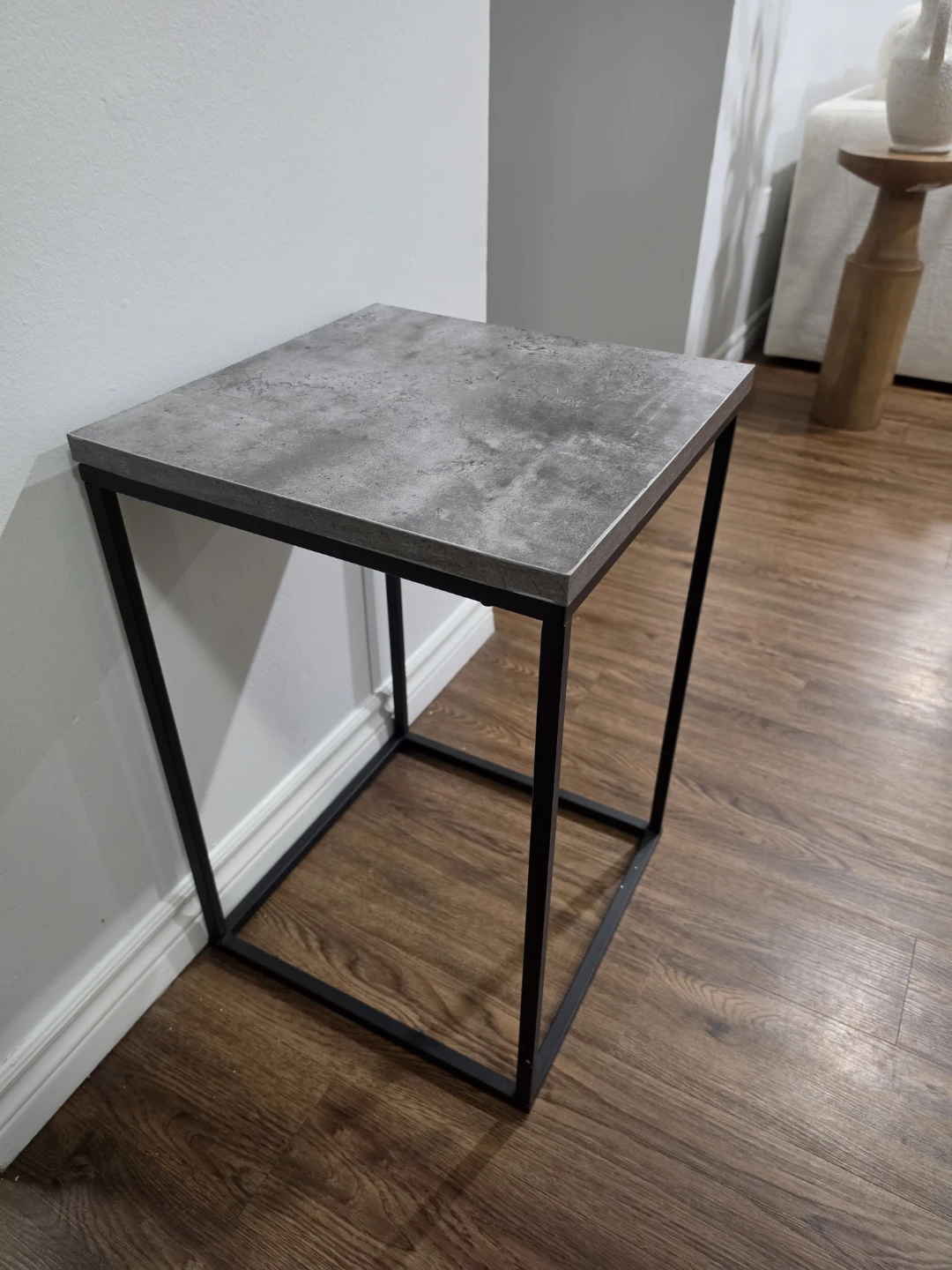 Side Table - photo 2