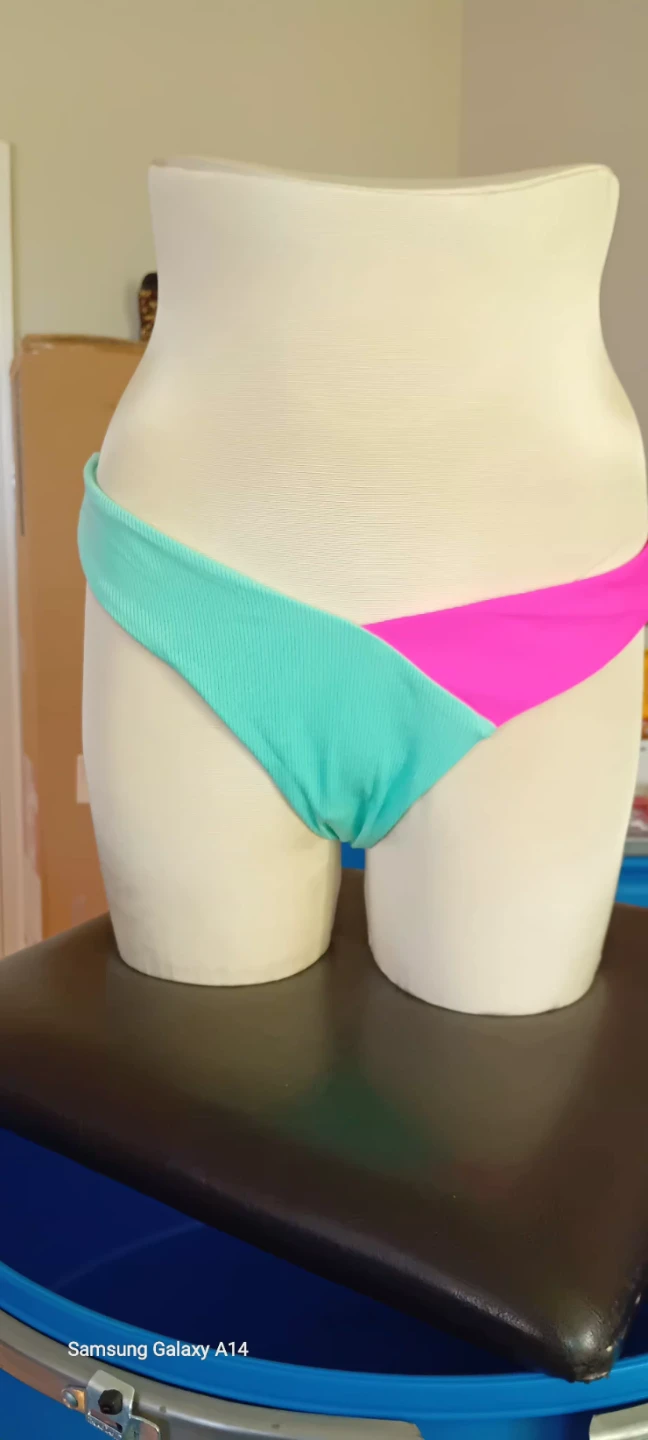 Half Mannequin - photo 3