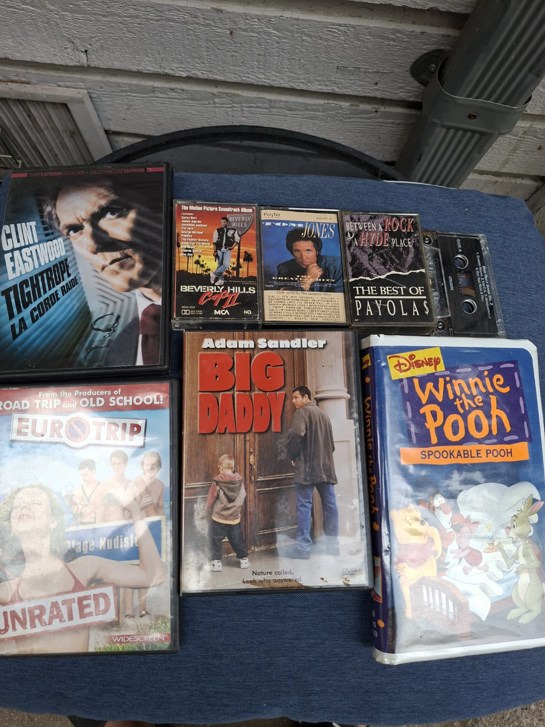 Assorted DVD and VHS Movie Collection, Casettes