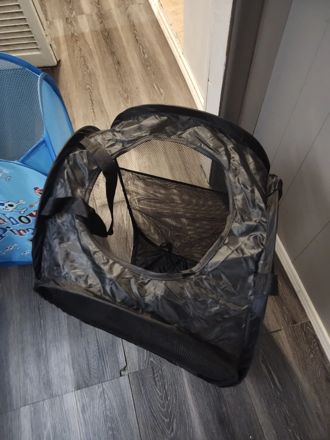 Set of 2 Collapsible Pop-Up Hampers - photo 2
