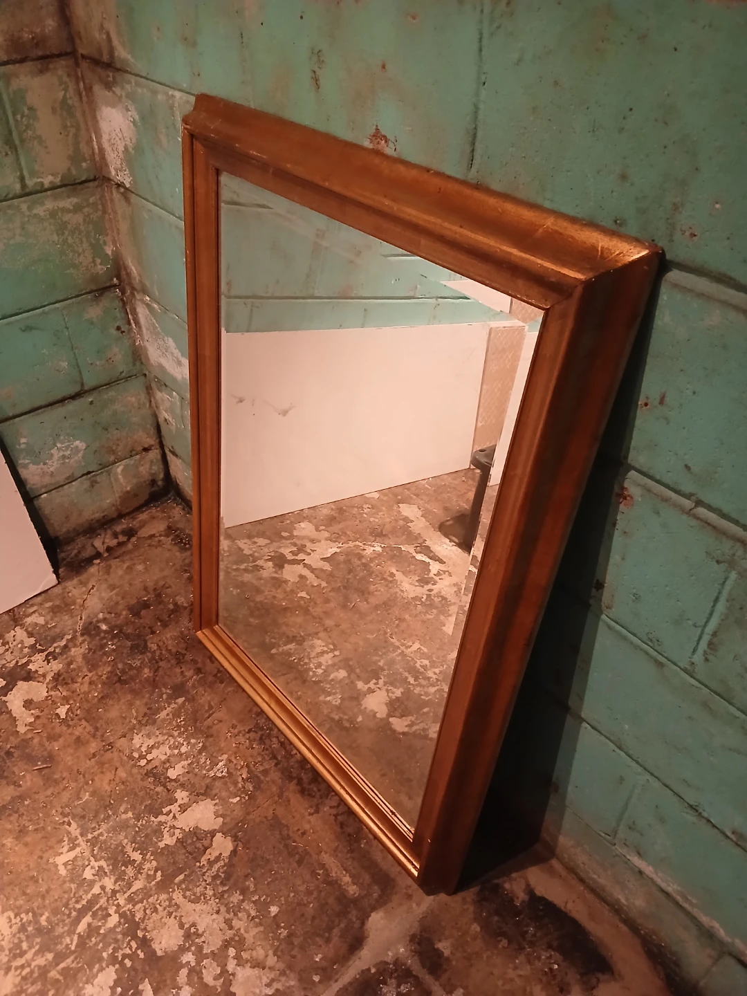 Ren-Wil Wall Mirror