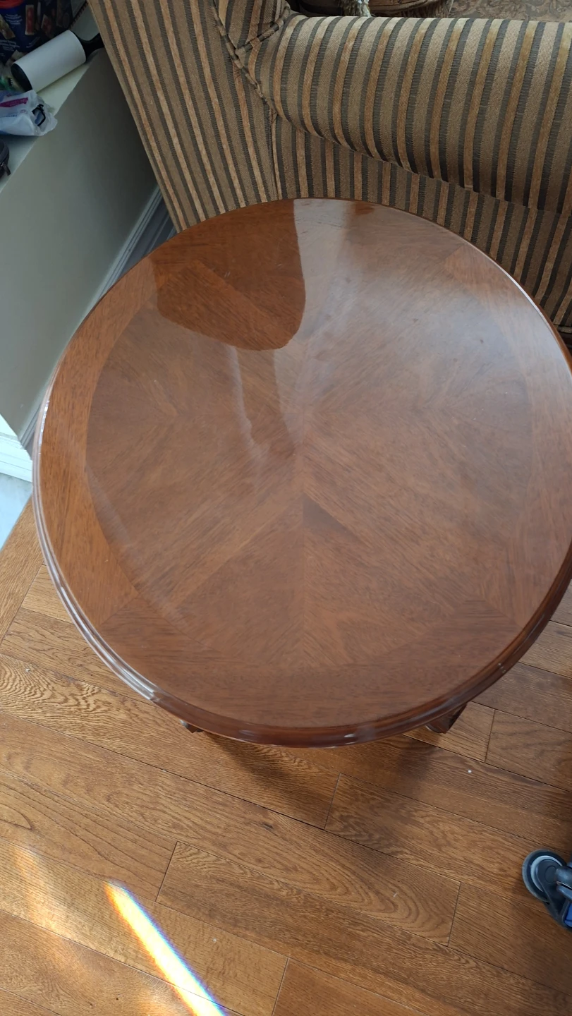 Round Wooden Accent Table - photo 4
