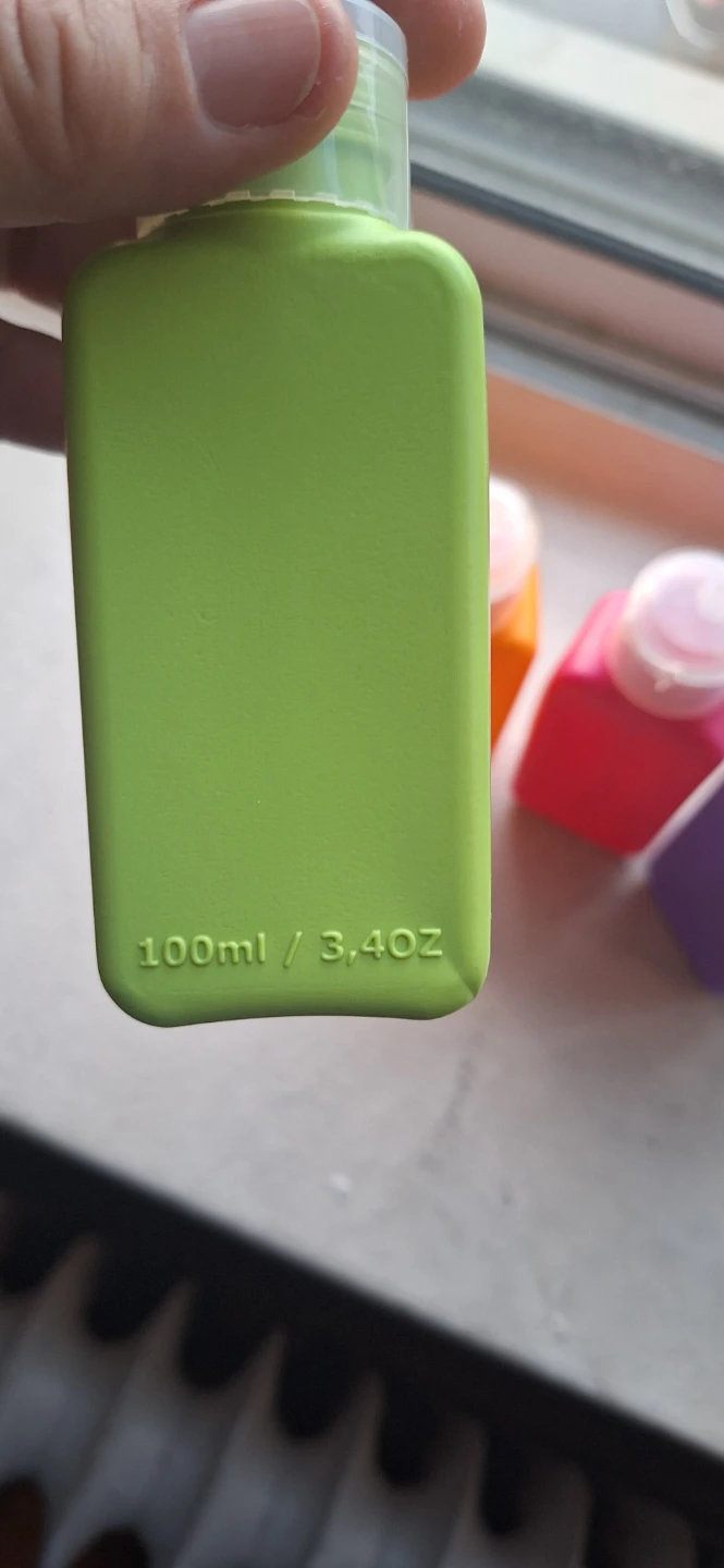 Set of 4 Travel Bottles 100ml each🏈 - photo 2