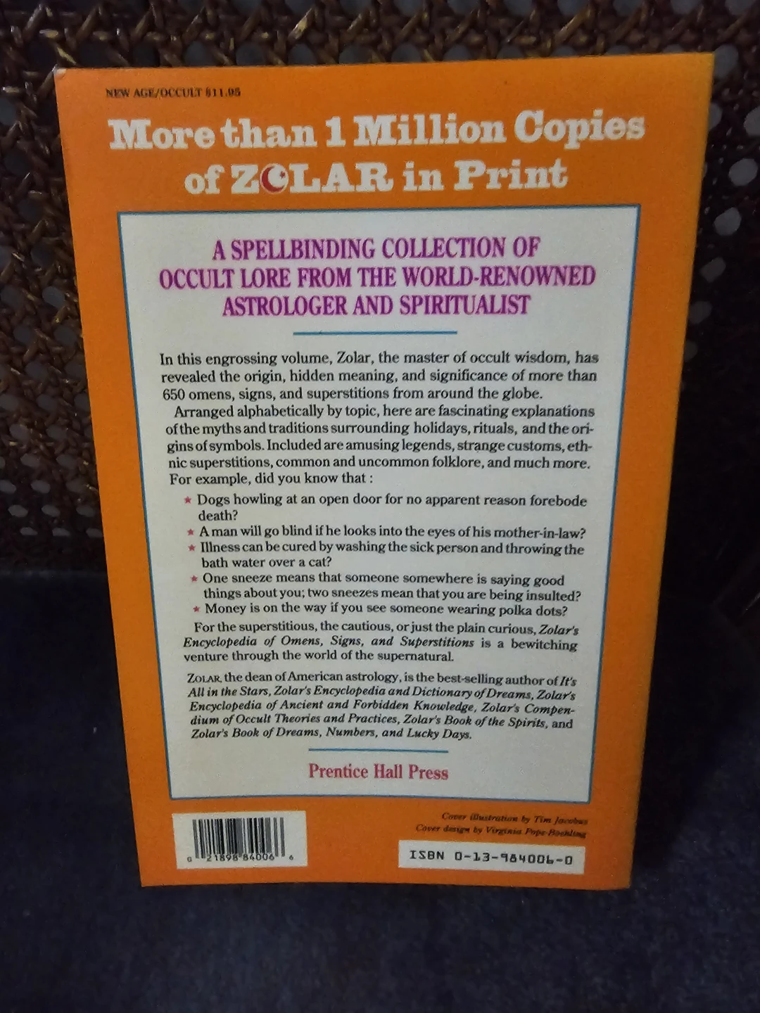 Zolar's Encyclopedia of Omens, Signs & Superstitions - photo 3