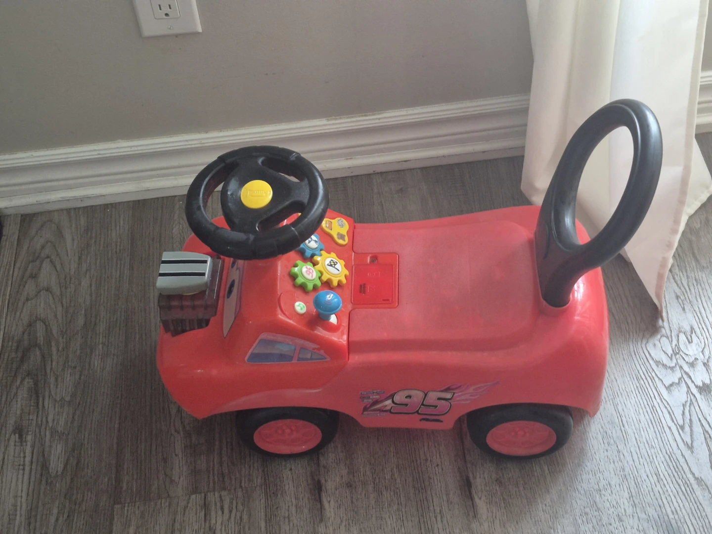 Disney Cars Lightning McQueen Ride-On Toy