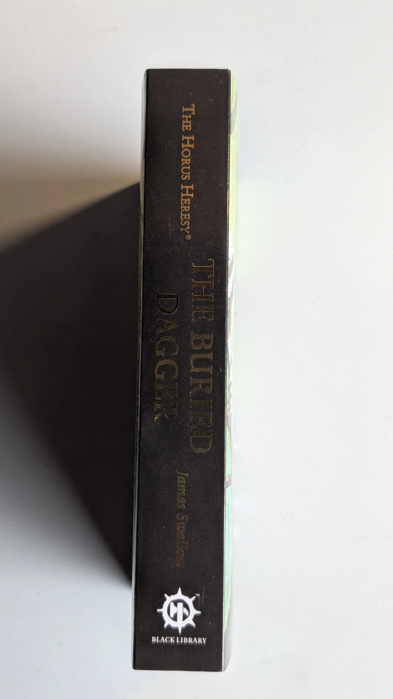 The Buried Dagger - The Horus Heresy, Book 54 - photo 2