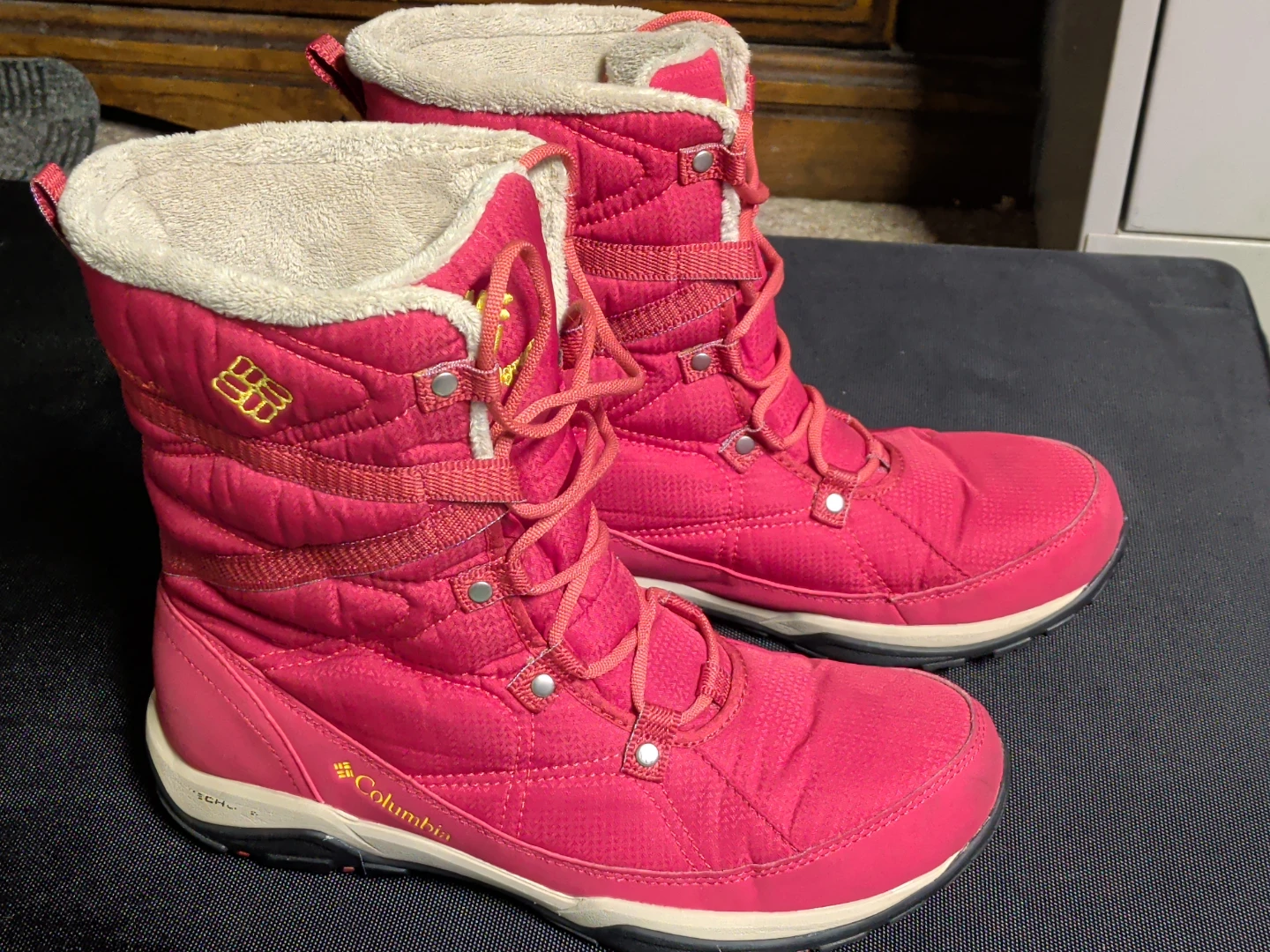 Columbia Women's Pink Winter Boots - photo 2