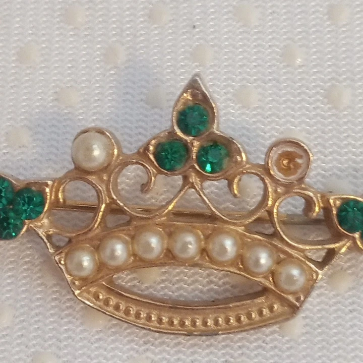 Vintage Gold Tone Jewelled  Crown Pin Brooch Costume Jewelry - photo 4