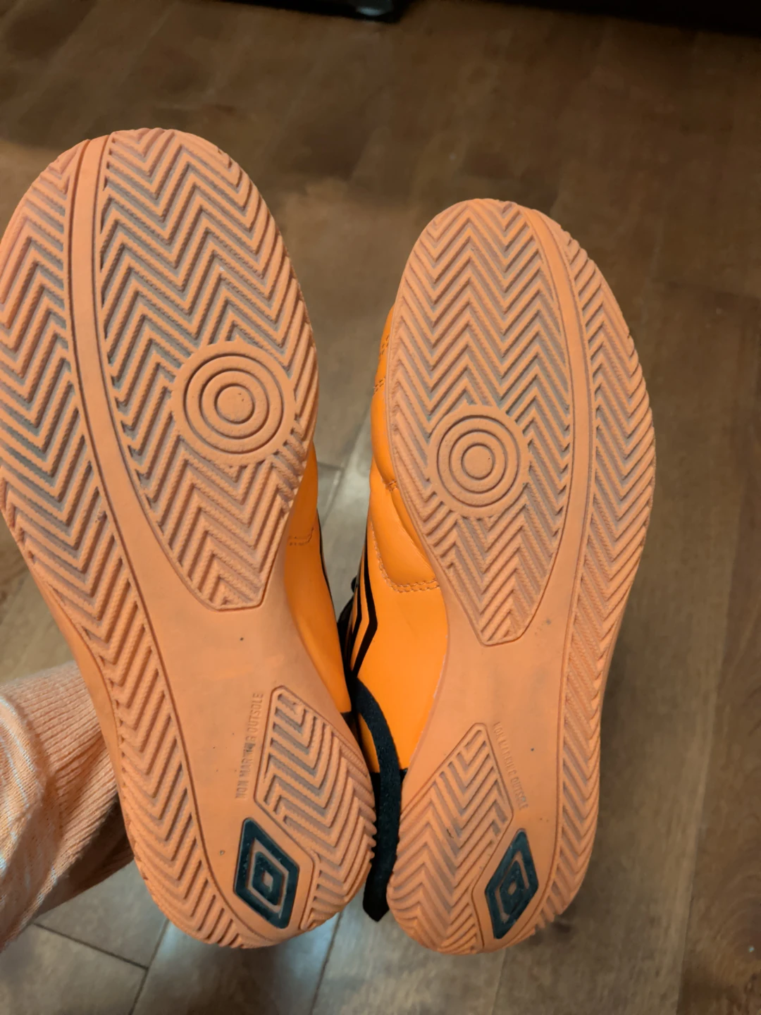 Kids Umbro indoor soccer shoes 🏈 - photo 4