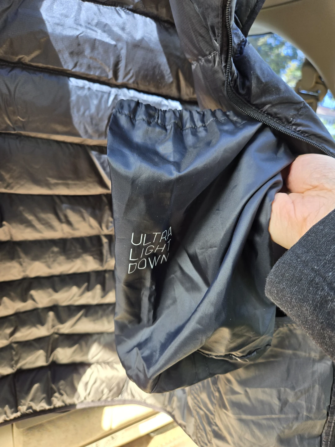 Uniqlo Ultra light Down packable vest Men's small - photo 3