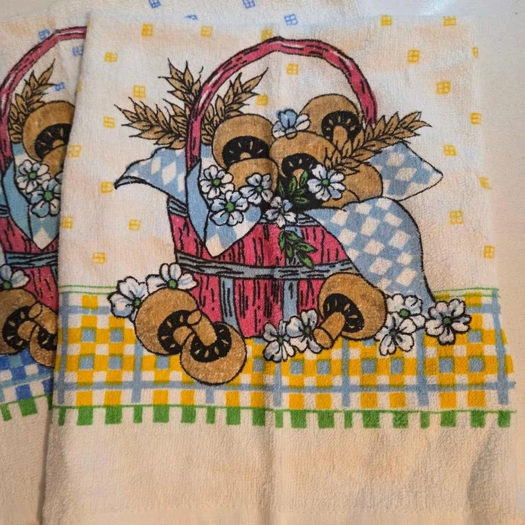 Two Vintage tea towels - photo 3
