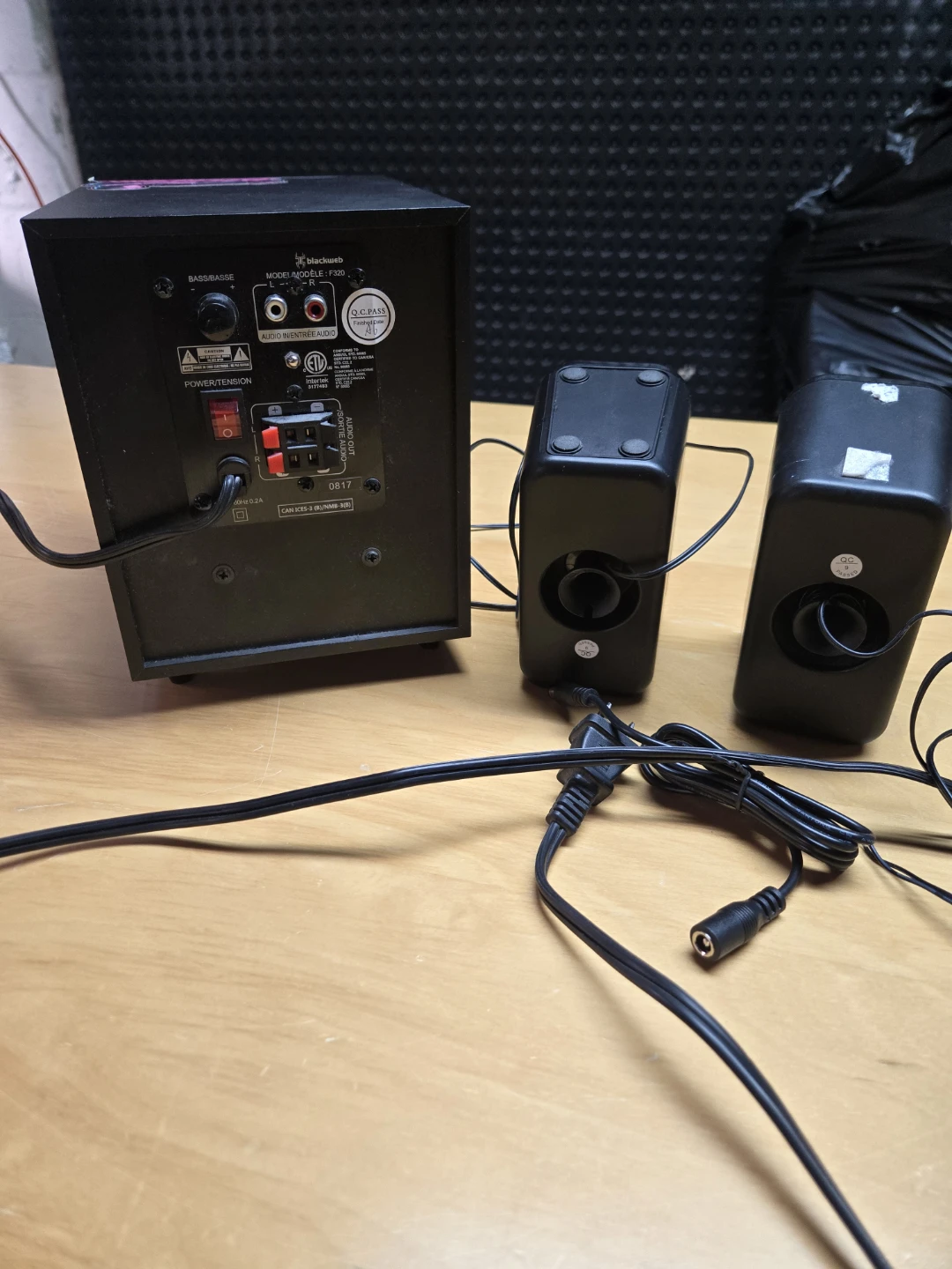 Blackweb F320 Speaker System - photo 5