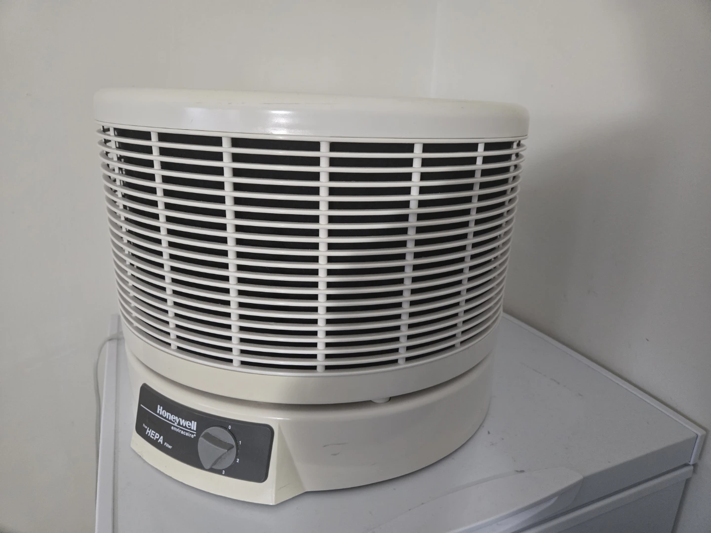 Honeywell True HEPA Air Cleaner + Extra New Filter