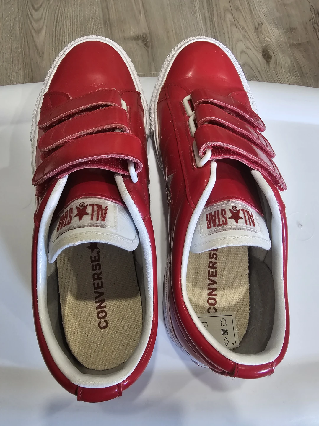 Womens Converse One Star Velcro Sneakers Red - photo 5
