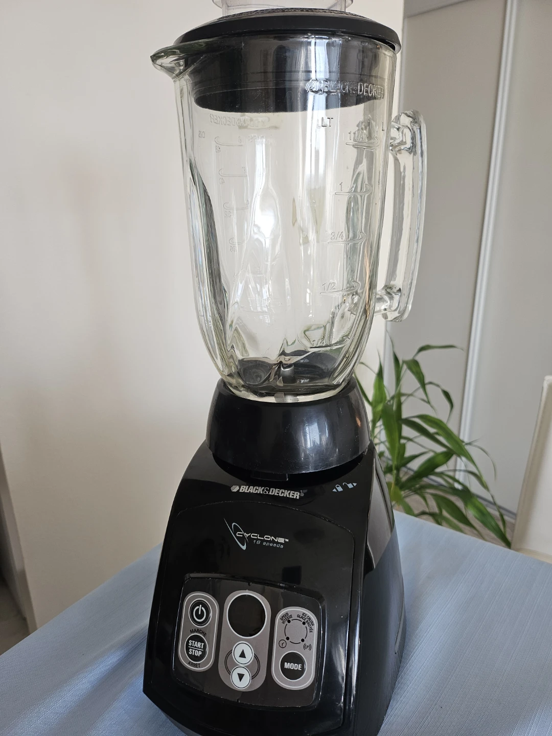 Black & Decker Cyclone 18-Speed Blender