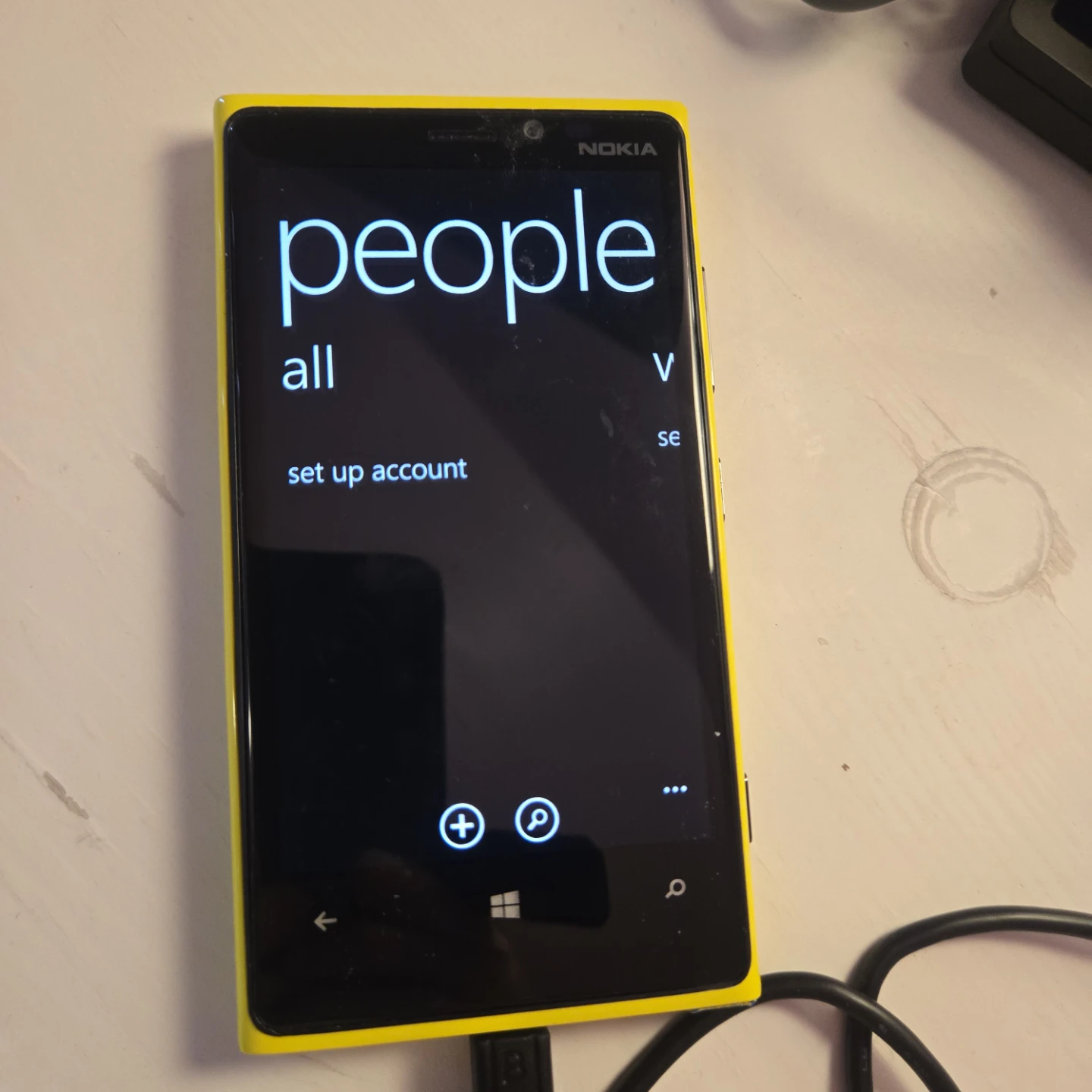 Cell phone - photo 2