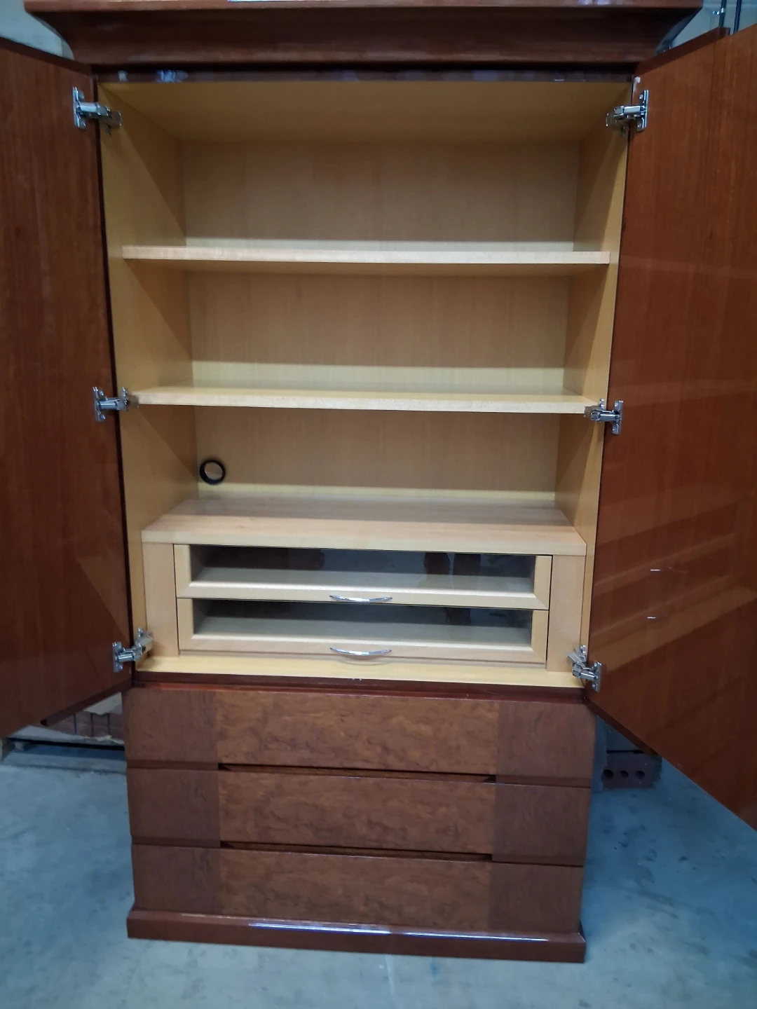 Wooden Armoire with Internal Drawers - photo 5