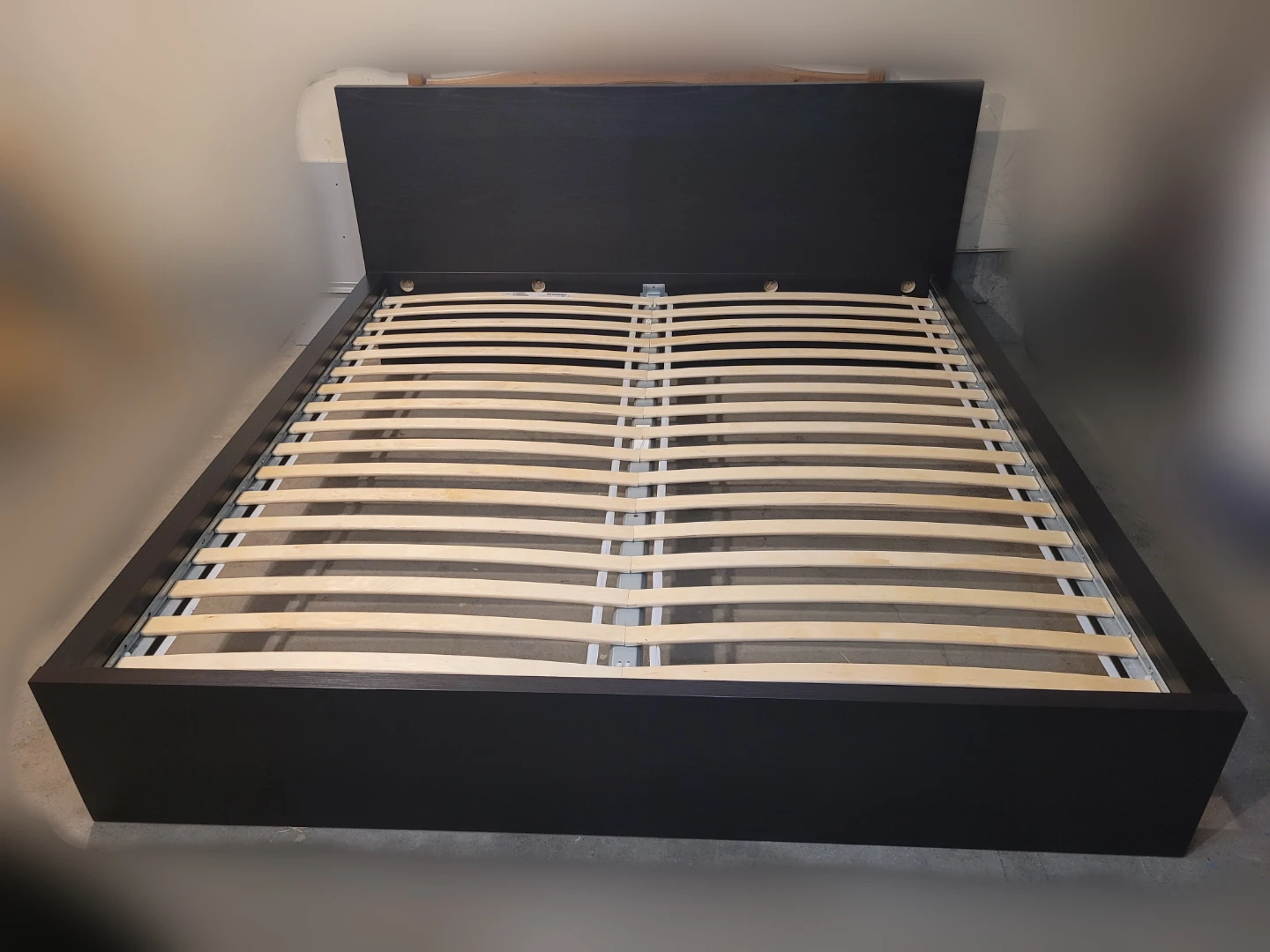 Delivery ikea king bed - photo 2