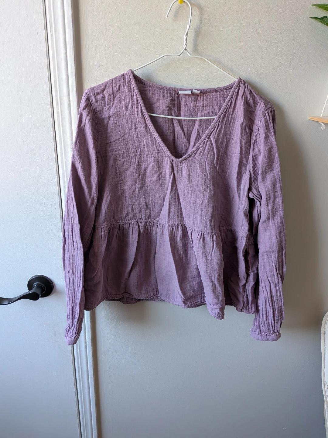🏈Gap Purple 100% cotton Long Sleeve Top
