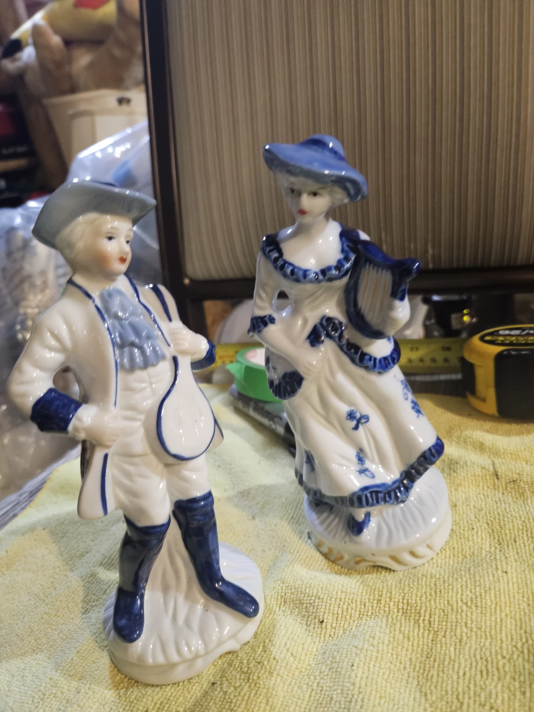 Vintage Porcelain Figurine Couple - photo 3