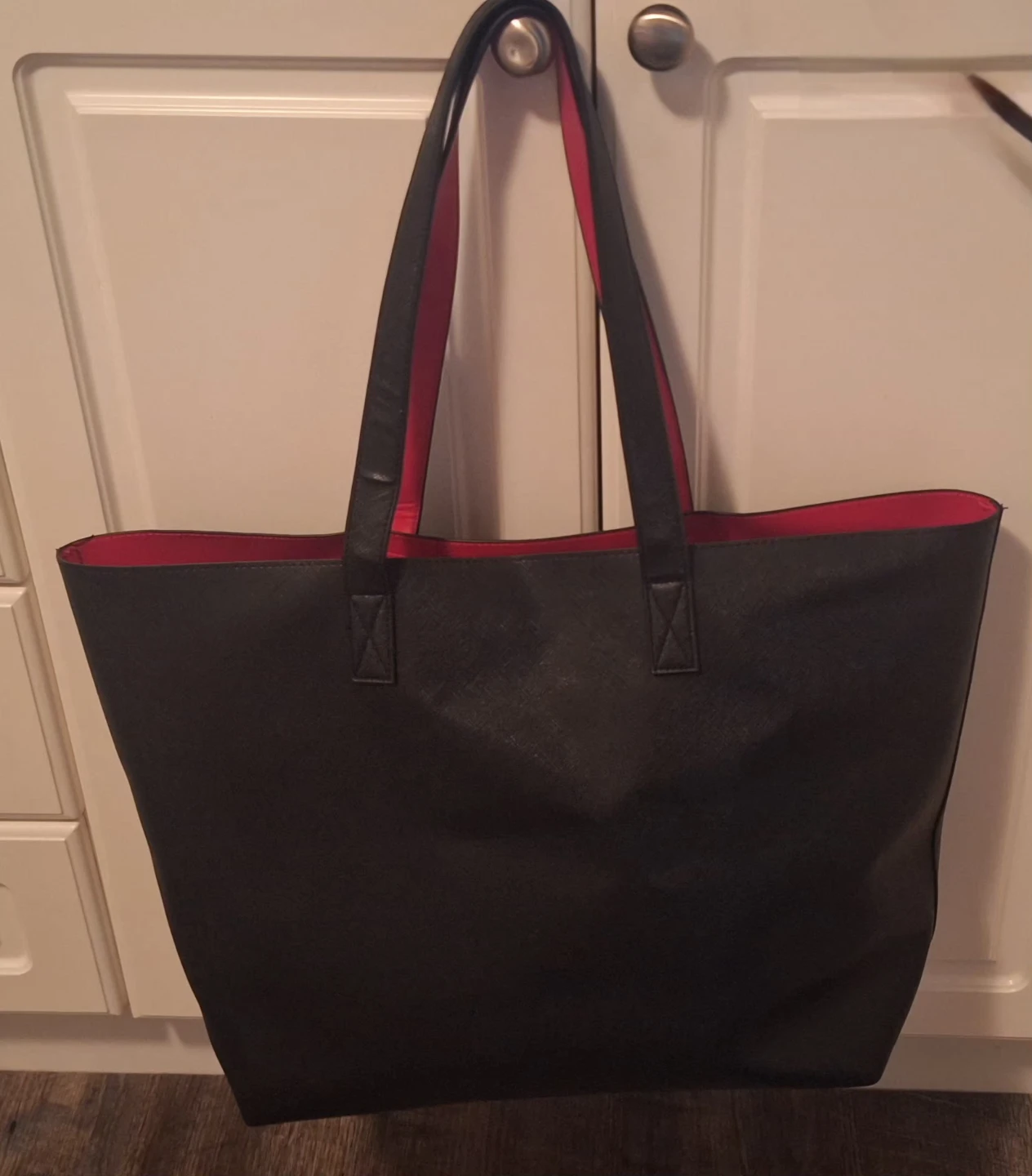 STUNNING Shiseido "Red Bottom" Tote Bag