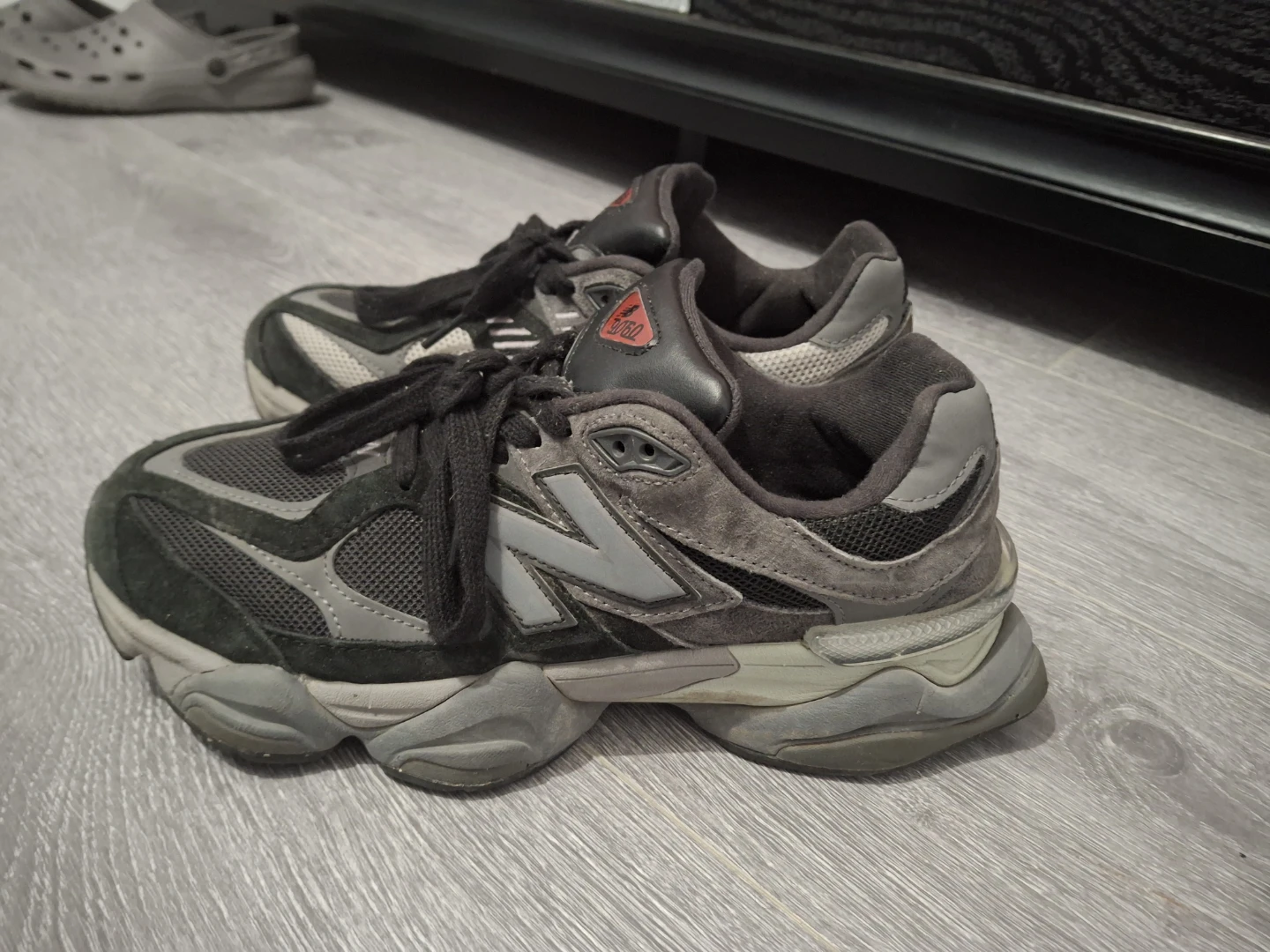 New Balance 9060 Black/Grey Sneakers