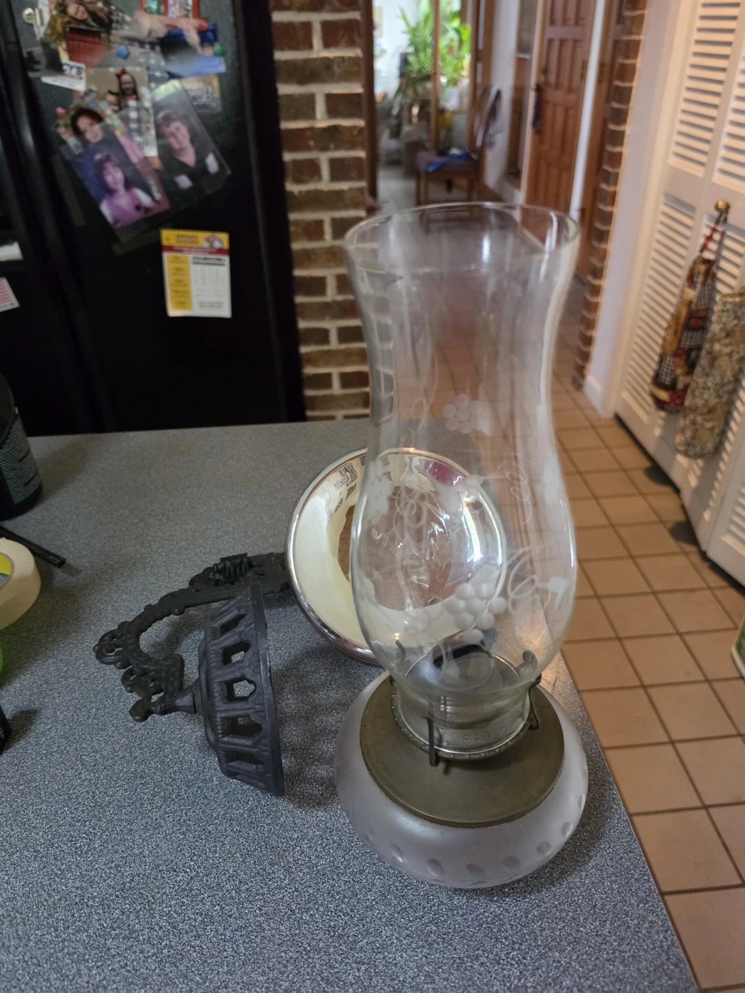 Cast iron oil lamp holder & oil lamp - photo 3