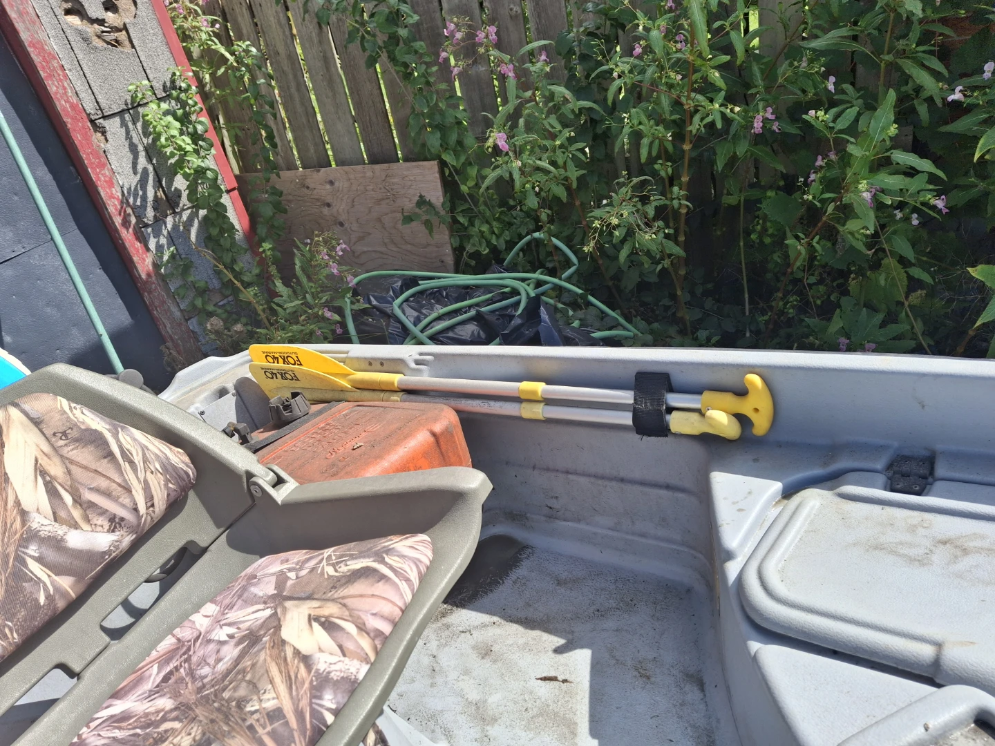 Bass Hound 10.2 Fishing Boat with Trailer and Chrysler Motor - photo 3