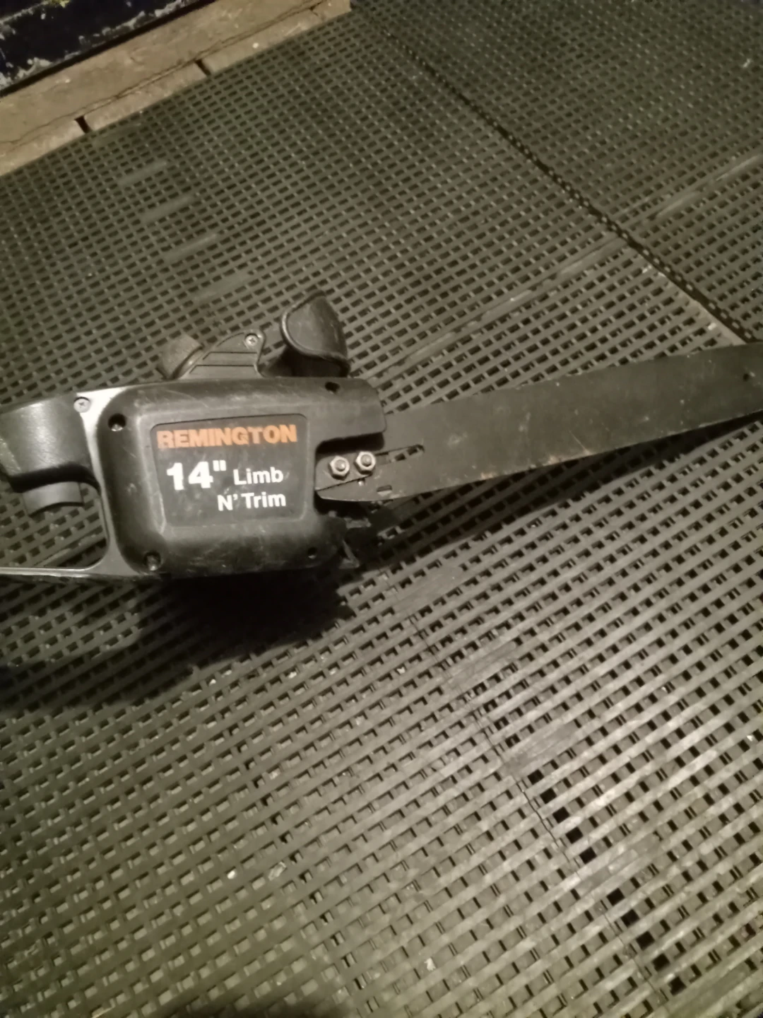 Remington 14" Limb N' Trim Electric Chainsaw