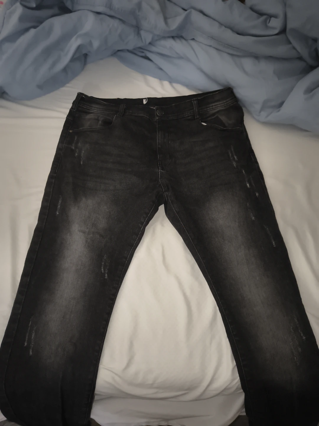 Fitted Black Denim Jeans