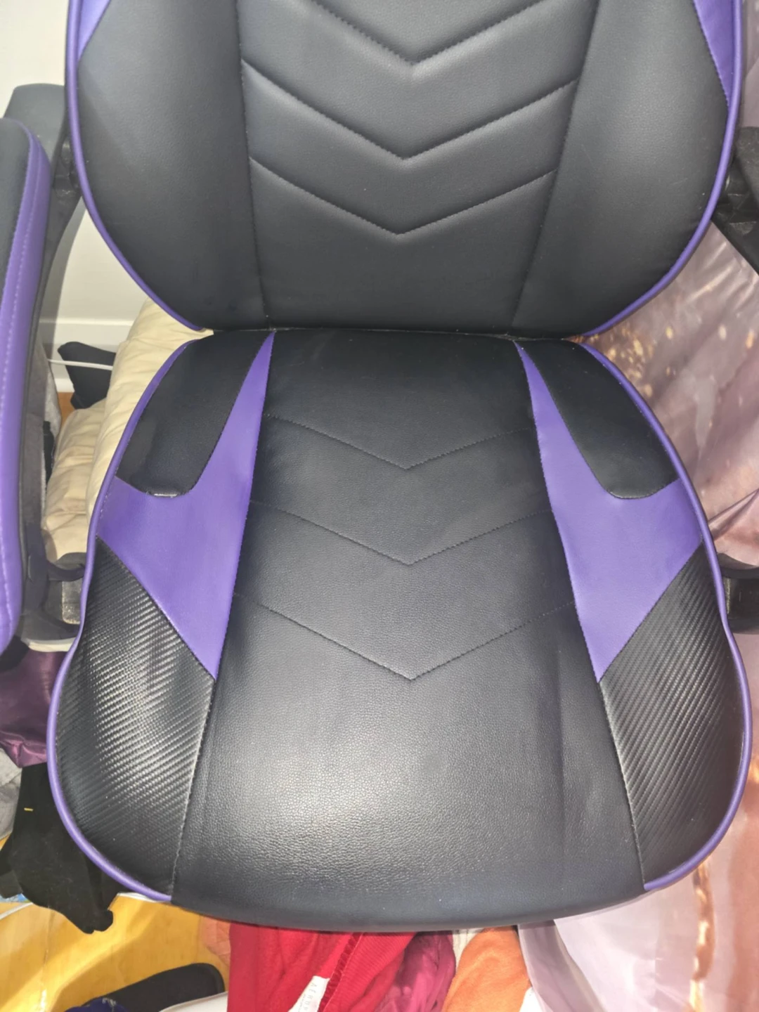 Vonesse Gaming Chair Black and Purple