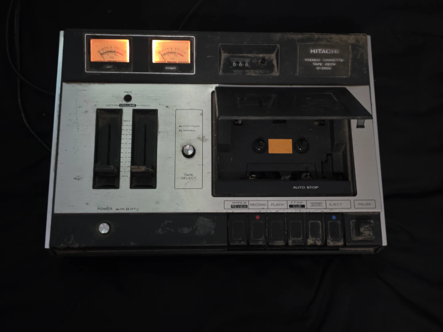 Hitachi D-2310 Stereo Cassette Tape Deck