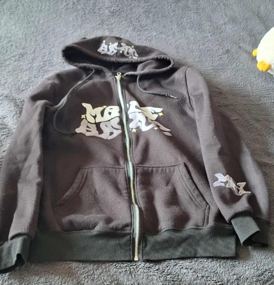 Massive Attack Zip-Up Hoodie Size Small🏈