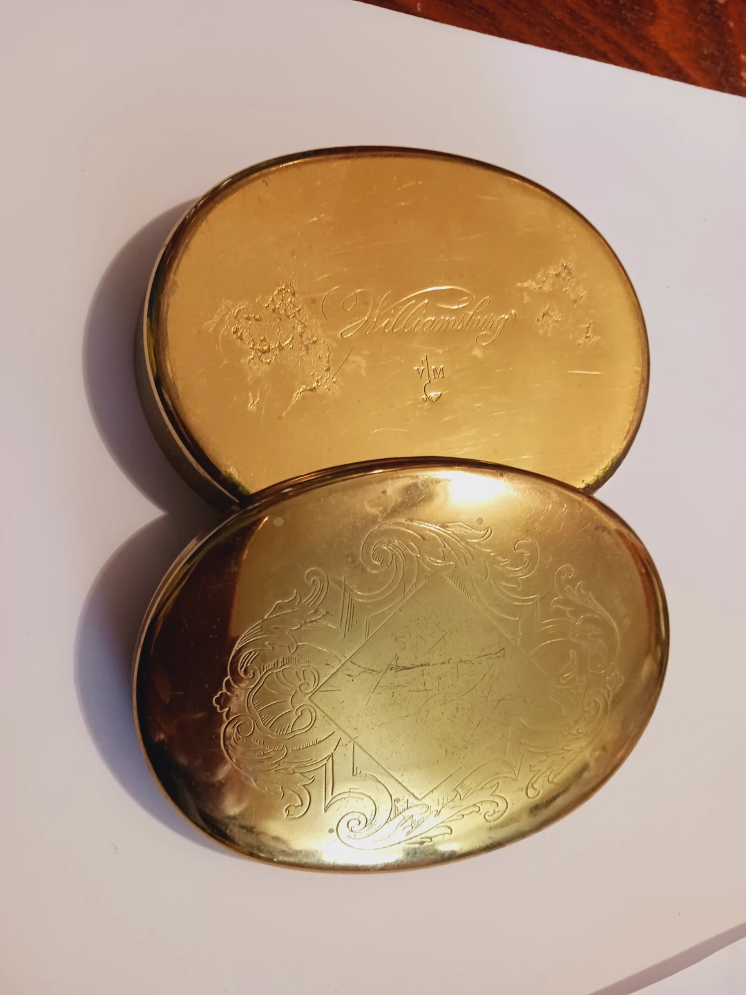 Gorgeous Williamsburg Brass Trinket Box - photo 4