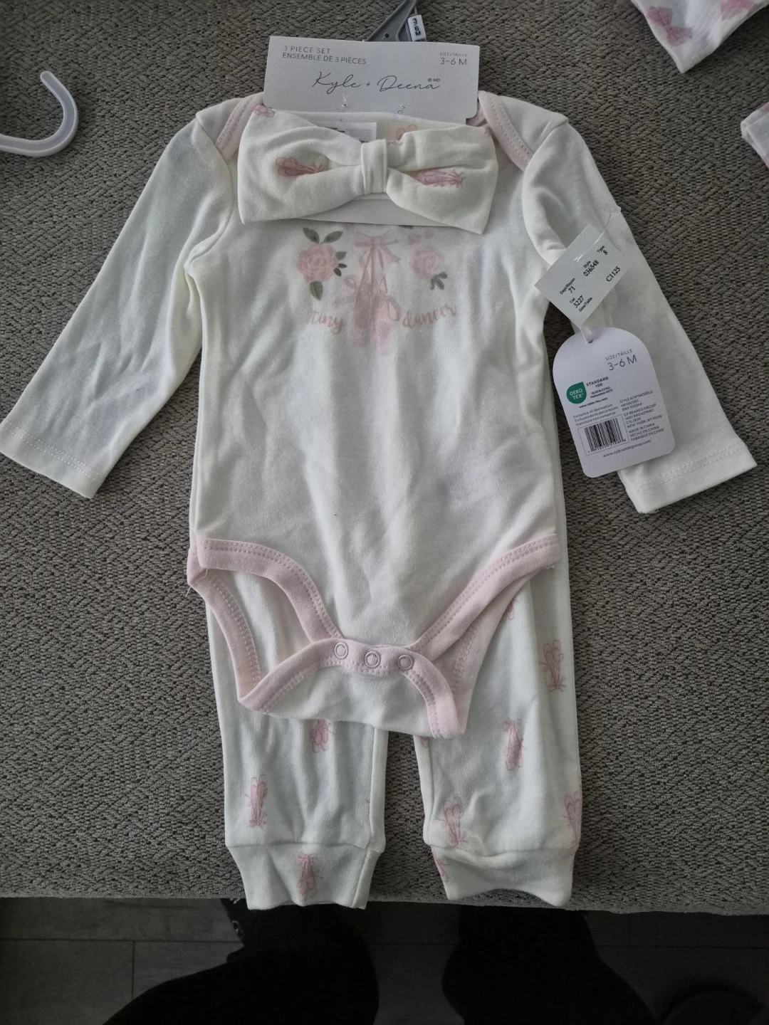 🏉🏈Kyle + Deena 3-Piece Baby Set 3-6M - photo 3