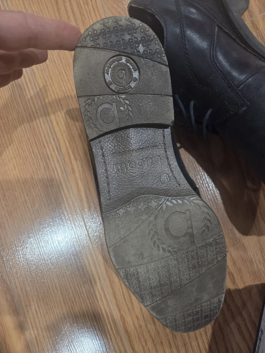 Bugatti black dress shoes size 42 - photo 3