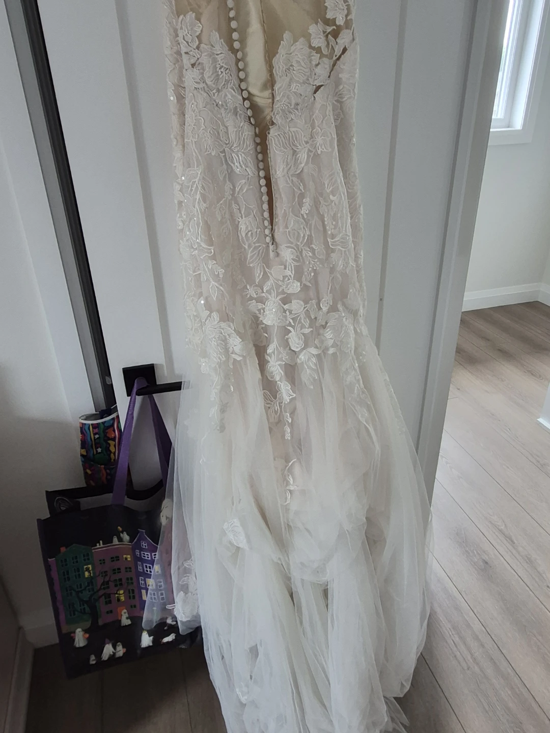 Essense of Australia Wedding Dress - photo 3