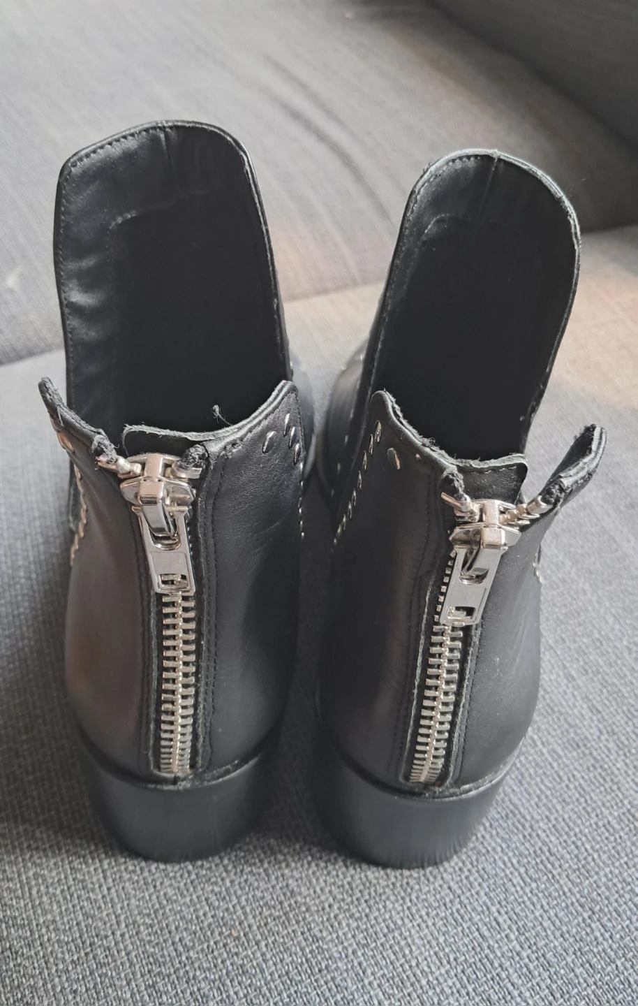 Steve Madden Black Studded Ankle Boots - photo 3