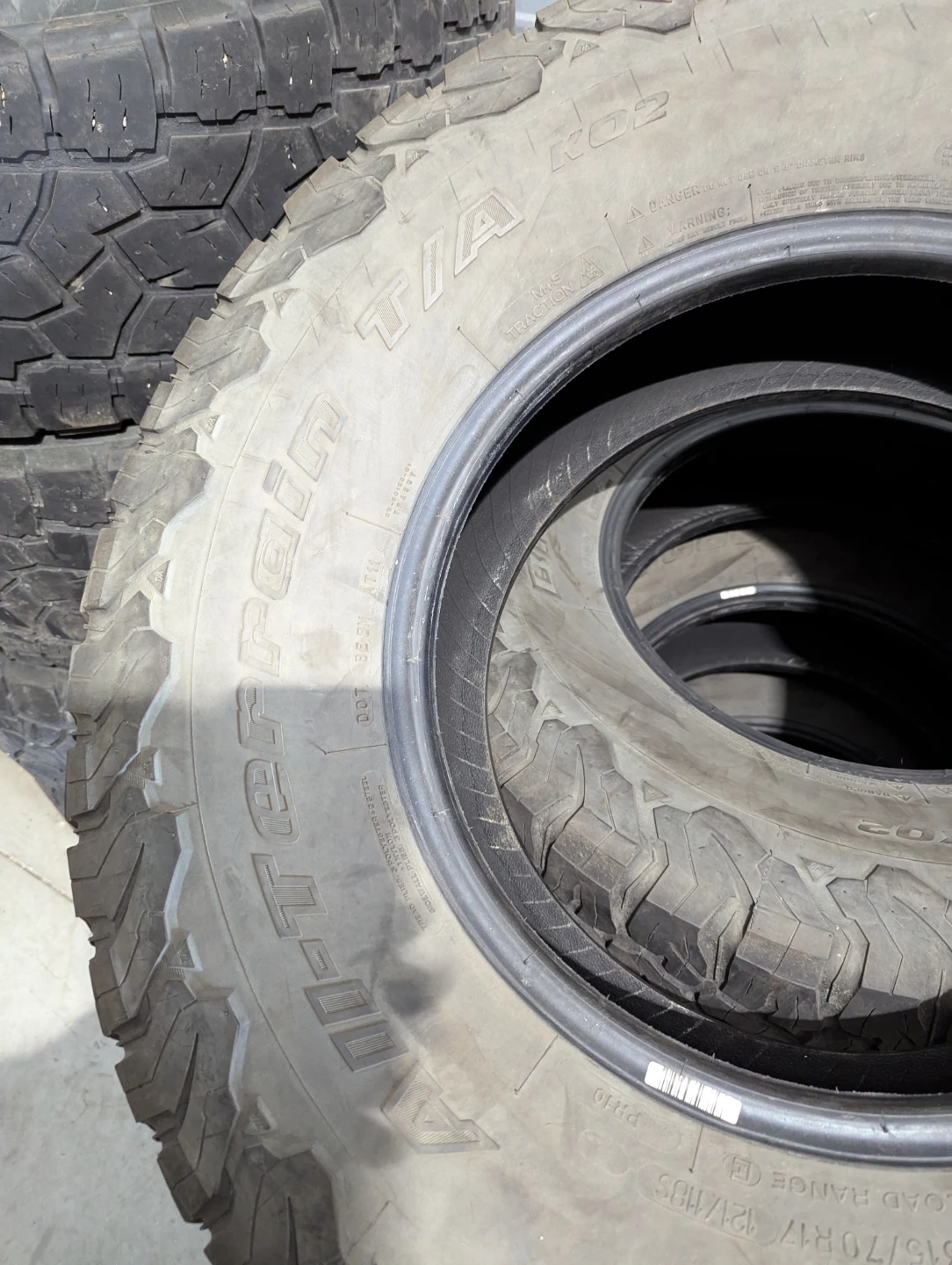 LT315/70R17 BFGoodrich All-Terrain T/A KO2 - photo 3