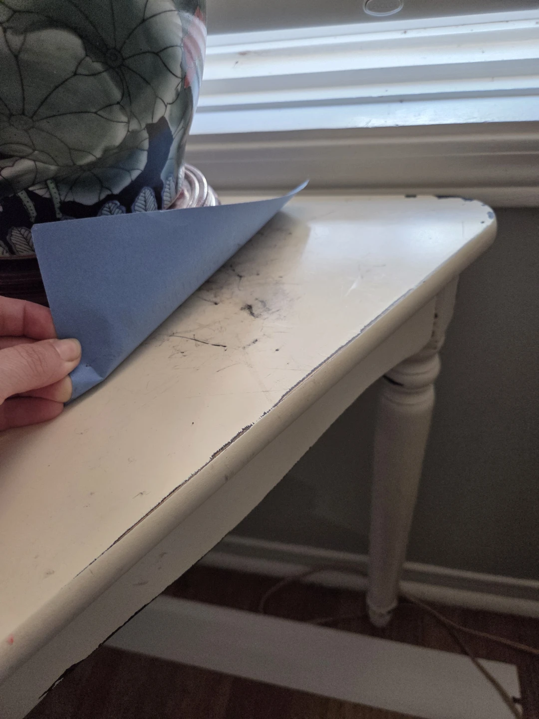 White triangle Accent Table - photo 3